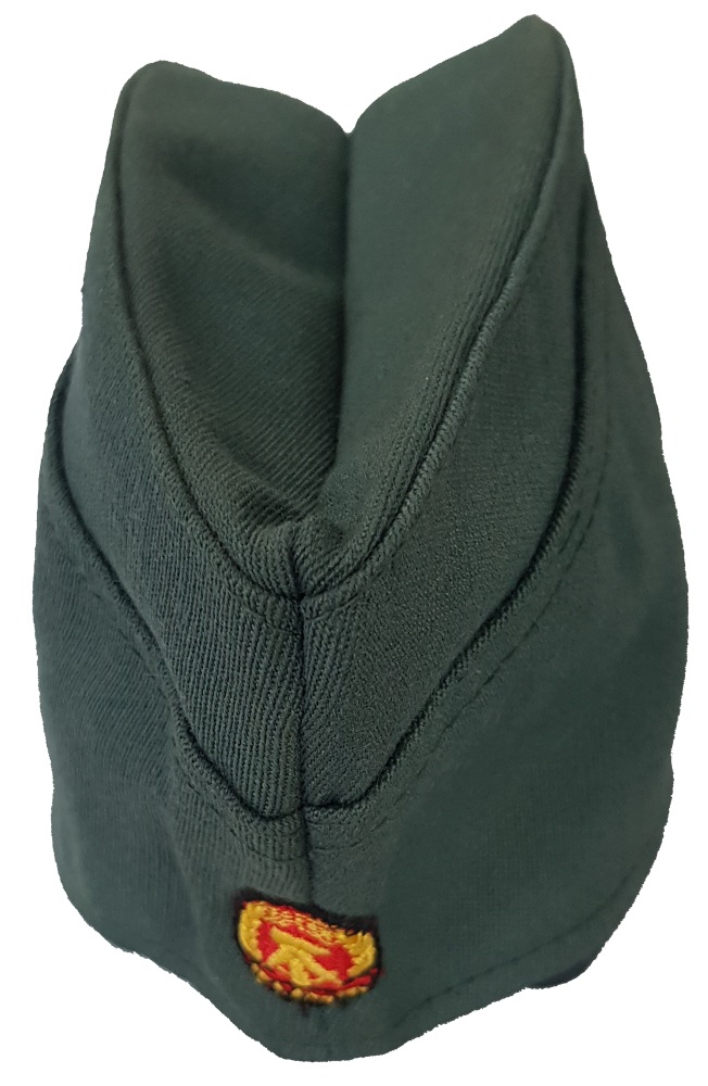 Original NVA Schiffchen Kopfbedeckung Volkspolizei grün neuwertig Gr.57