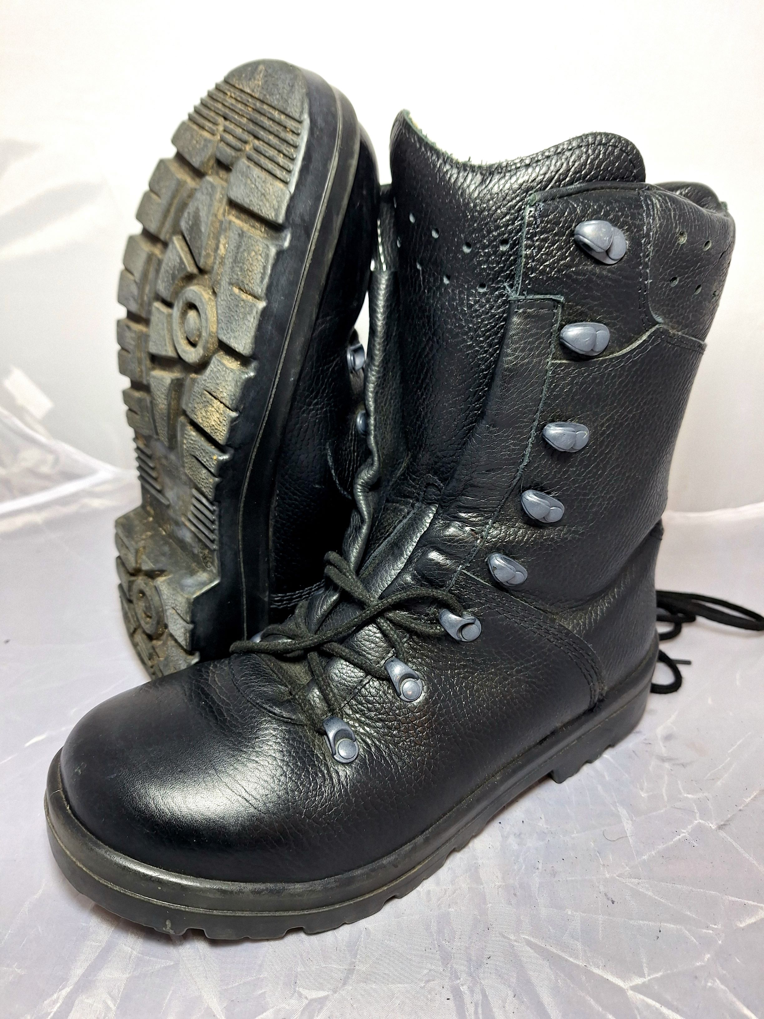 ~16 Kampfstiefel Original Bundeswehr BW Gr. 40 Stiefel Herren Leder Militär