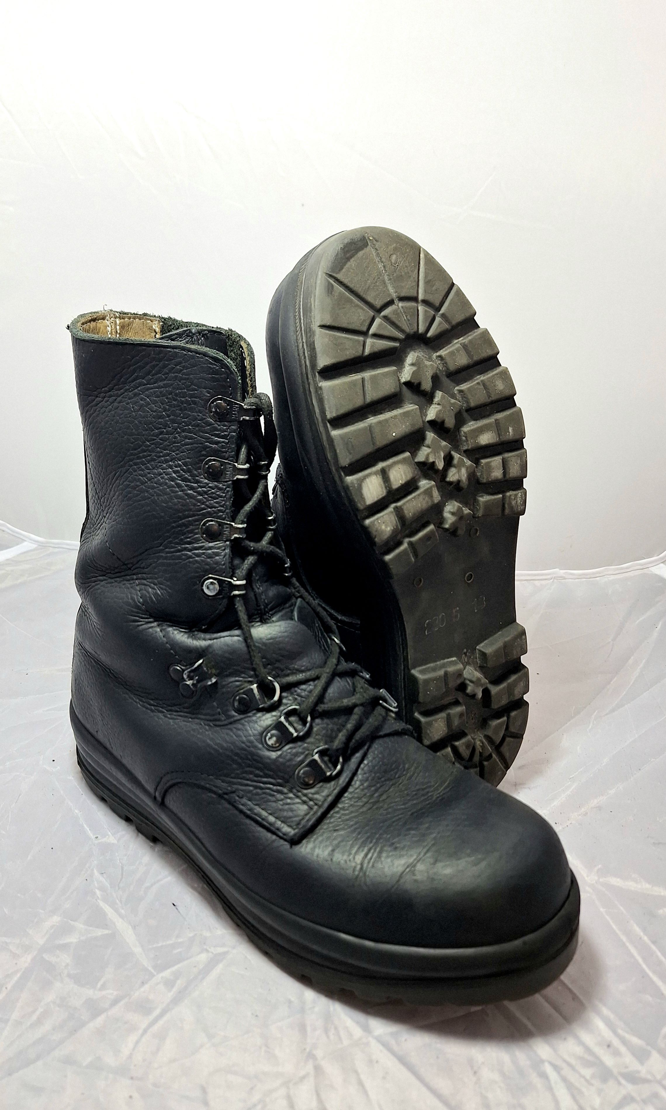 ~36 Kampfstiefel Schweizer Armee MINERVA Gr. 42,5 Stiefel Herren Leder