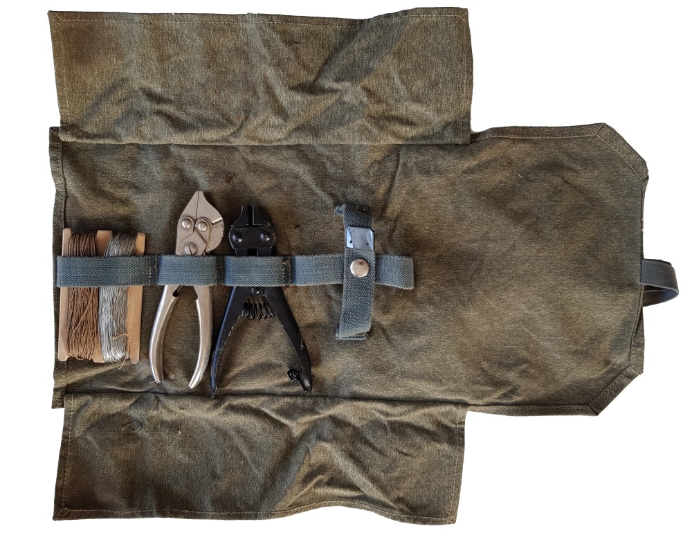 Schweizer Armee Werkzeug Tasche Salz & Pfeffer Werkzeug Wickel gebr. Schweizer Armee Werkzeug Tasche Salz & Pfeffer Werkzeug Wickel gebr.