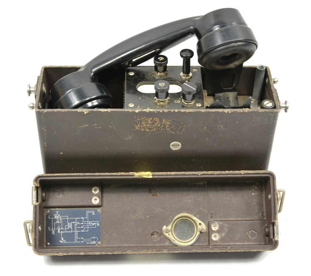 Schwedische Armee Feldtelefon Ericsson ohne Trageriemen Fernsprecher Schwedische Armee Feldtelefon Ericsson ohne Trageriemen Fernsprecher