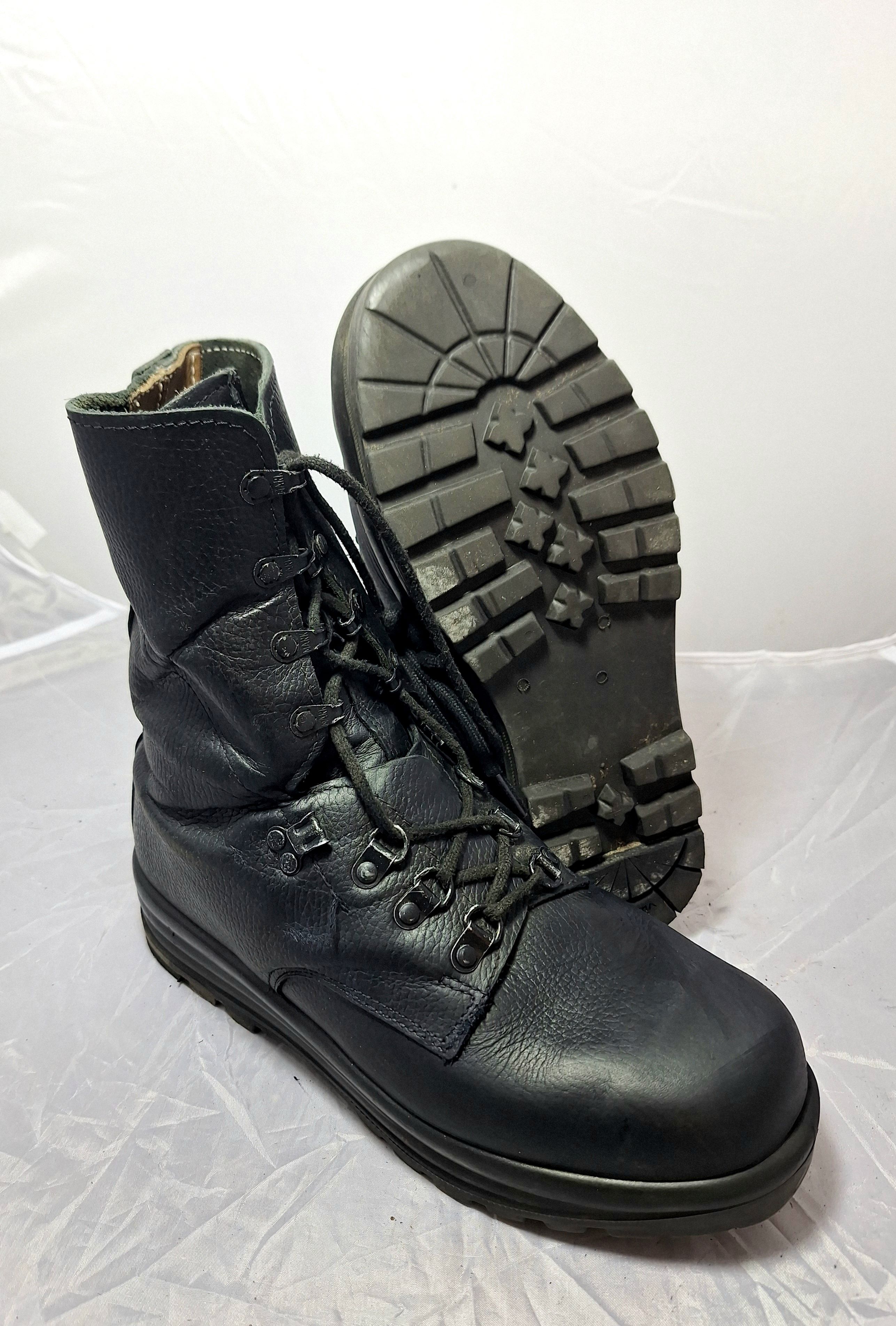 ~41 Kampfstiefel Schweizer Armee MINERVA Gr. 42,5 Stiefel Herren Leder